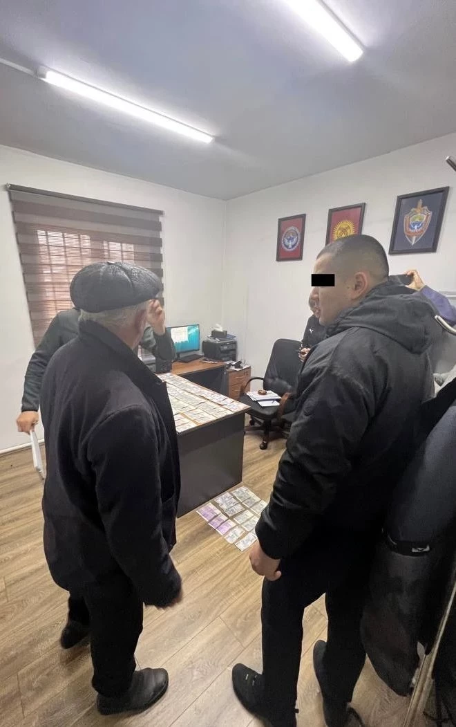 Житель Алайского района задержан за дачу взятки сотруднику ГКНБ