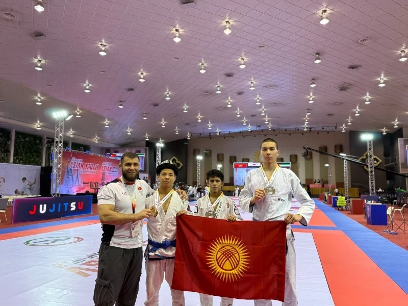 Кыргызстанцы заняли призовые места на чемпионате Азии по джиу-джитсу