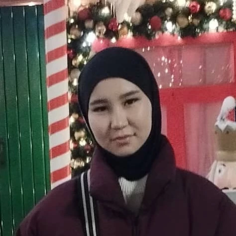 В Бишкеке пропала 16-летняя Назик