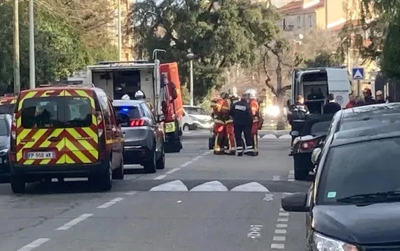 Во Франции задержали двух мужчин по делу о взрывах у генконсульства РФ в Марселе