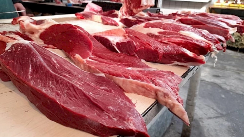Мясо в Бишкеке уже по 800 сомов за кг. Станет ли оно дешевле?
