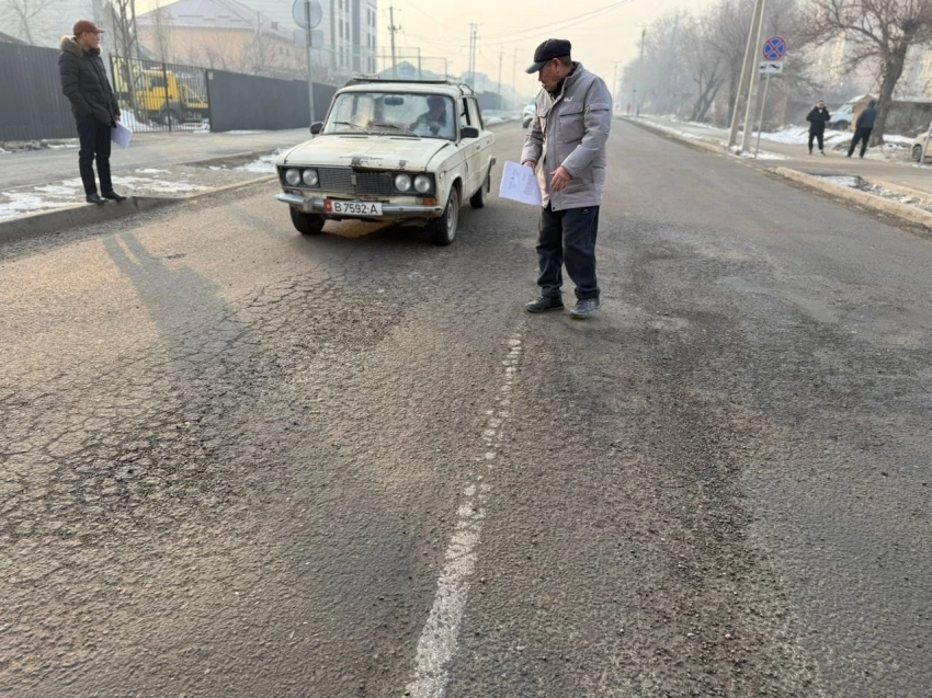 В Бишкеке устранят дорожные дефекты по улице М. Ауэзова за счет подрядчика
