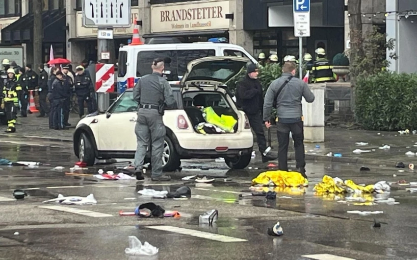 Не менее 28 человек пострадали при наезде автомобиля на толпу бастующих в Мюнхене