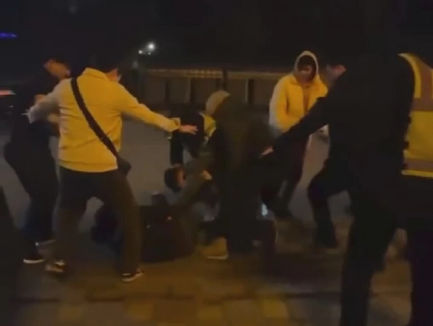 В Бишкеке 14 февраля произошла массовая драка (видео)