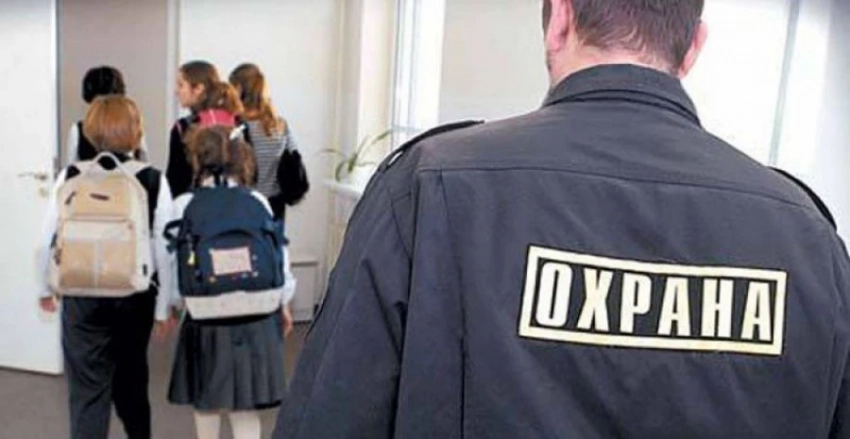 Охрану школ Бишкека хотят передать в ведение МВД