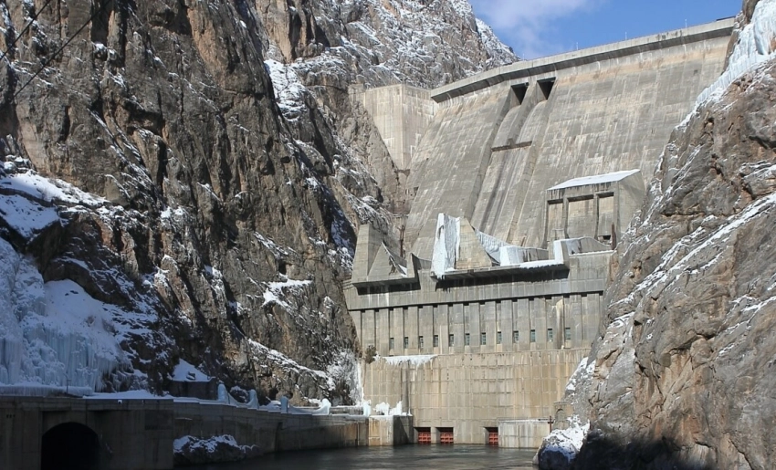 Объем воды в Токтогульском водохранилище составил 8,9 млрд кубометров