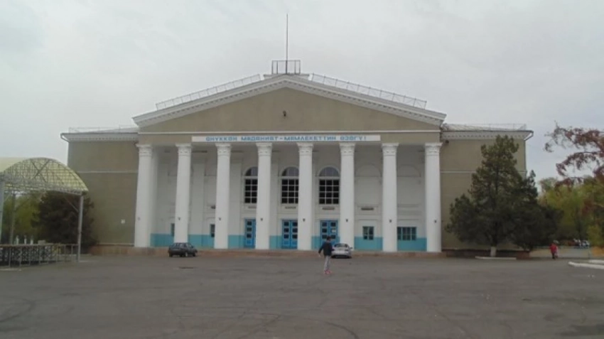 Оптимизация от министра культуры: вместо ДК и библиотек – молодежные центры