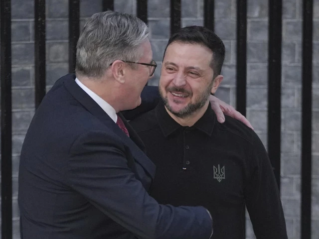 Премьер Великобритании тепло встретил президента Украины