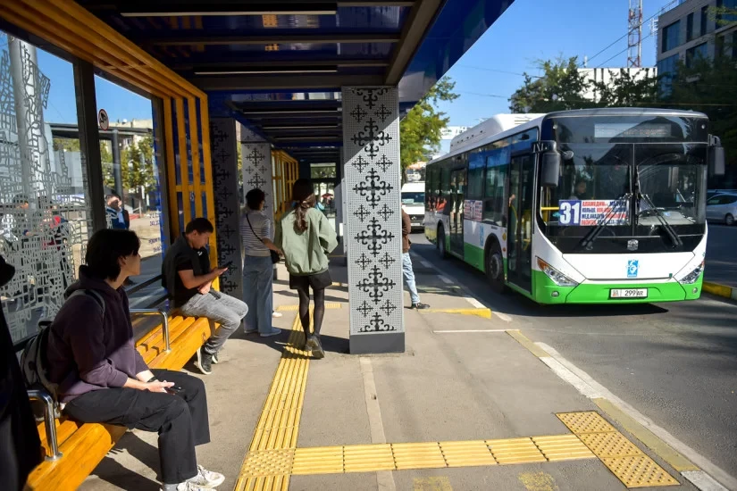 В Бишкеке в 2024 году отремонтировано 6 главных дорог и закуплено 785 автобусов