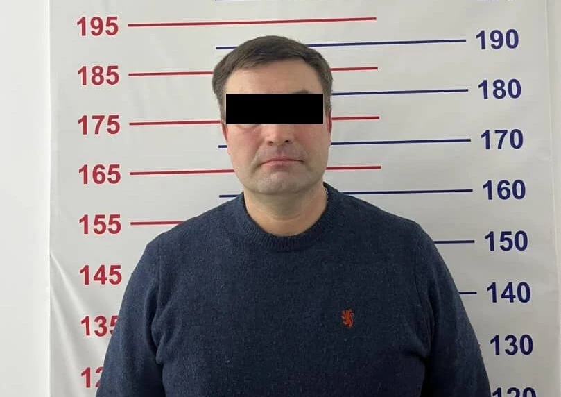 ГКНБ КР: За вымогательство и получение взятки задержан директор «Государственной лотерейной компании»