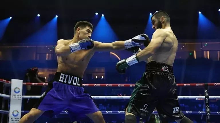 WBC: Бивол проведет следующий бой против американца Бенавидеса