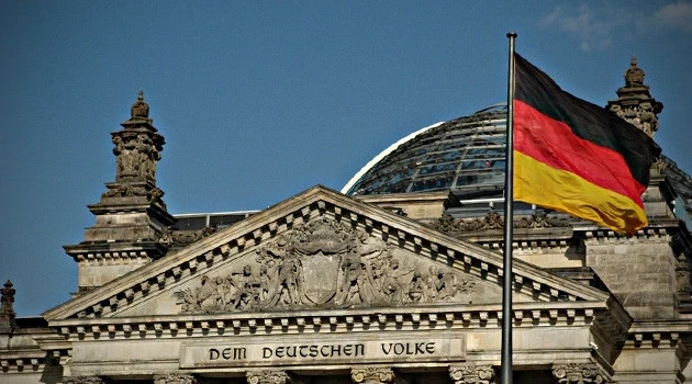 Парламент Германии проголосовал за изменение Конституции, чтобы больше тратить на оборону