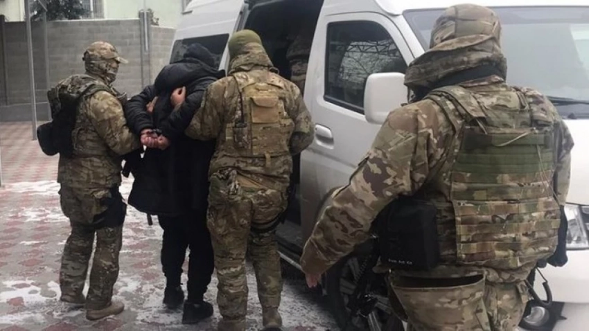 Сотрудника ГКНБ задержали по подозрению в сбыте наркотиков