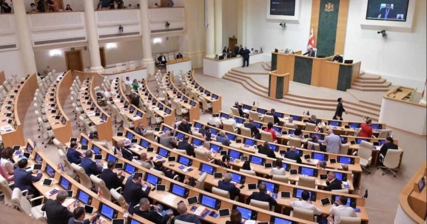 Парламент Грузии одобрил «американскую версию» закона об иноагентах