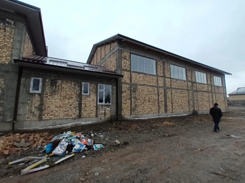 В Узгенском районе строят новую школу на 150 мест