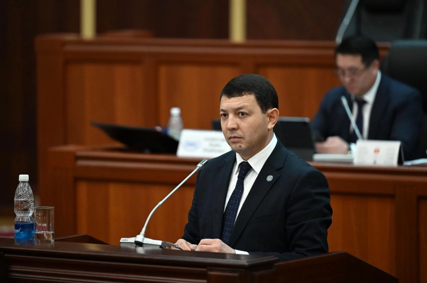 Жогорку Кенеш дал согласие на назначение Мирбека Мамбеталиева на должность министра культуры, информации и молодежной политики