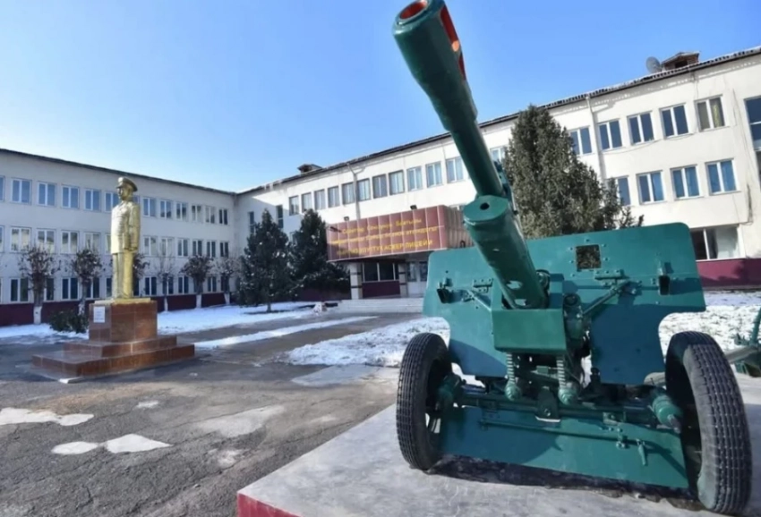 Двое воспитанников военного лицея в Бишкеке ушли в самоволку