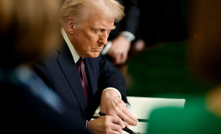 Трамп подписал указ о ликвидации семи федеральных агентств, в том числе финансирующего «Голос Америки» и «Радио Свобода»