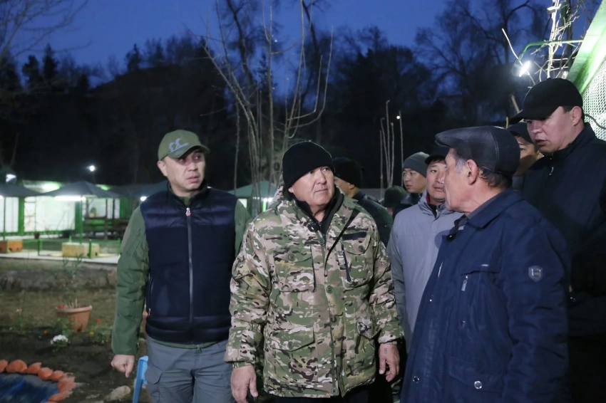 Мэр Оша проинспектировал парк им.А.Навои и дал поручения по благоустройству