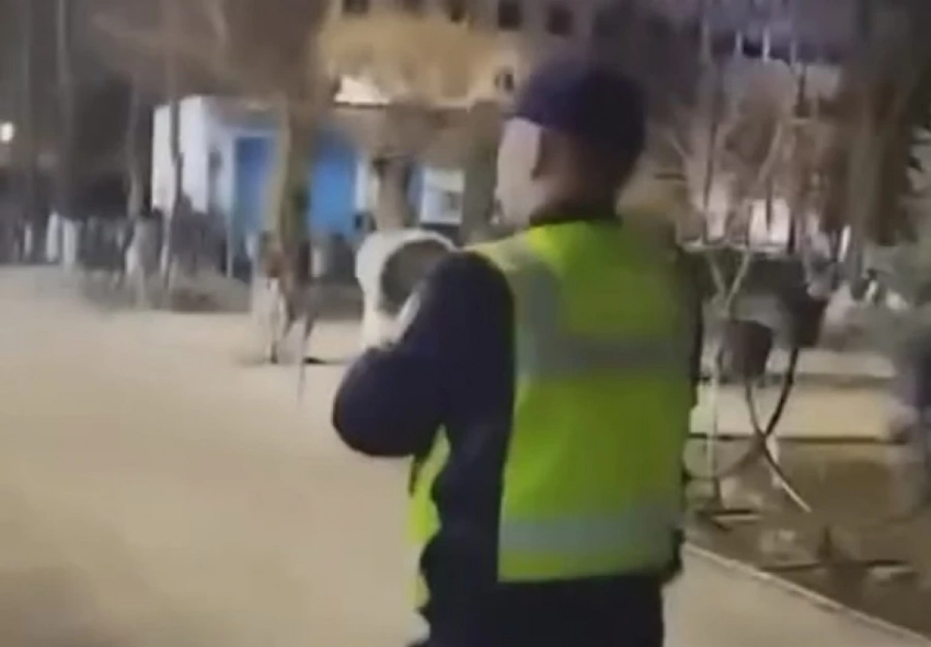 Патрульные помогли оперативно доставить в больницу больного младенца (видео)