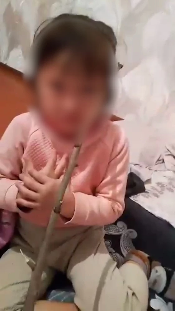 Мужчину подозревали в избиении своего ребенка. Дело переквалифицировали и закрыли в суде