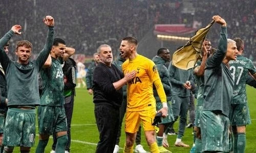 Европейская весна: "Манчестер" воскрес, "Тоттенхэм" не дрогнул
