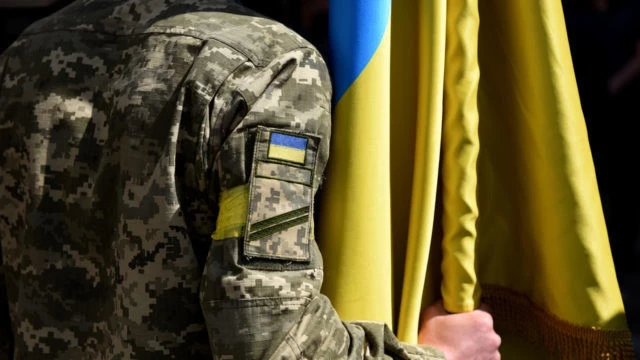 Зеленский продлил военное положение и мобилизацию в Украине еще на 90 дней