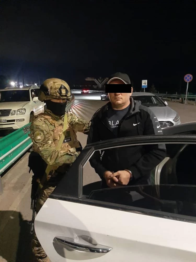 Прошлым летом в бассейне в Бишкеке выстрелили в мужчину. Подозреваемого задержали