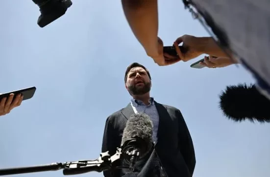 Вэнс считает, что для сделки между Украиной и Россией необходимы территориальные уступки