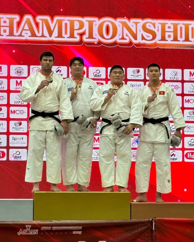 Эмирхан Жолдошказиев завоевал бронзовую медаль на чемпионате Азии по дзюдо