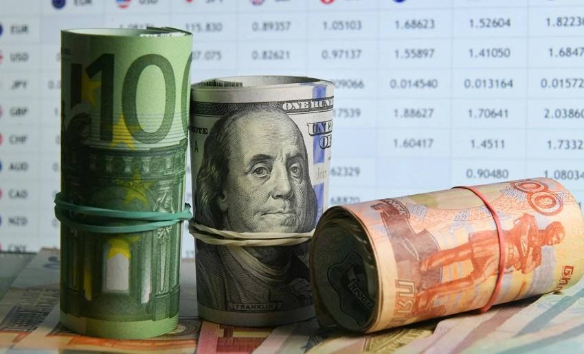 Доллар дорожает - курс валют на 3 апреля