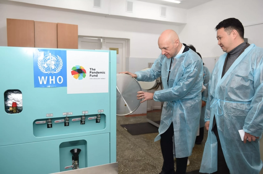 ВОЗ предоставила Минздраву Кыргызстана необходимое лабораторное оборудование для усиления эпиднадзора