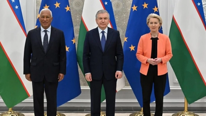 Президент Узбекистана провёл встречи с лидерами ЕС в Самарканде