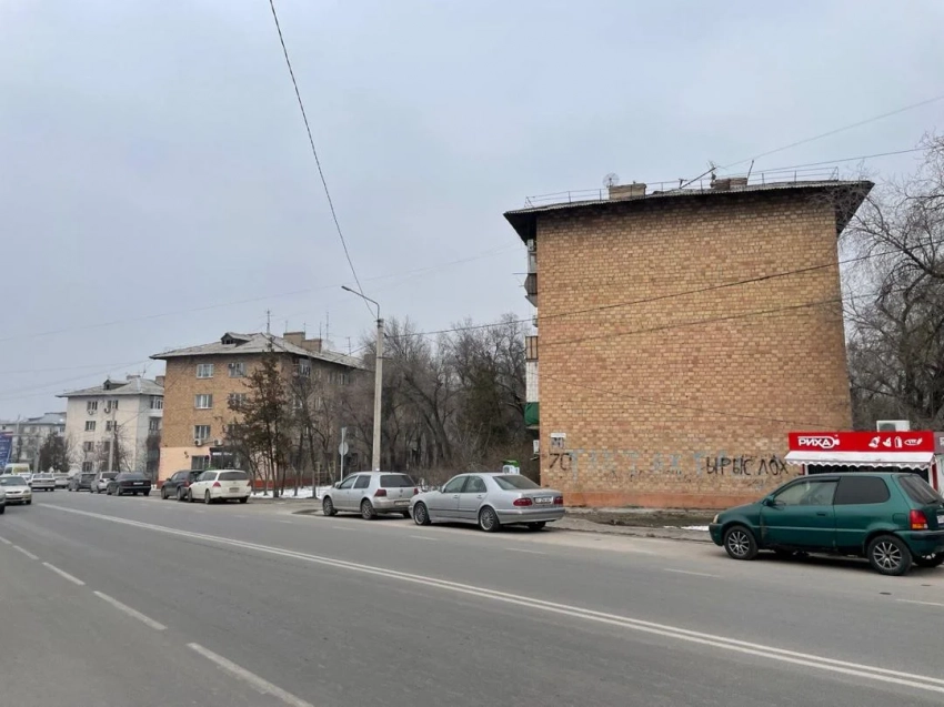 Аким Октябрьского района дал разъяснения по поводу запрета на нанесение муралов