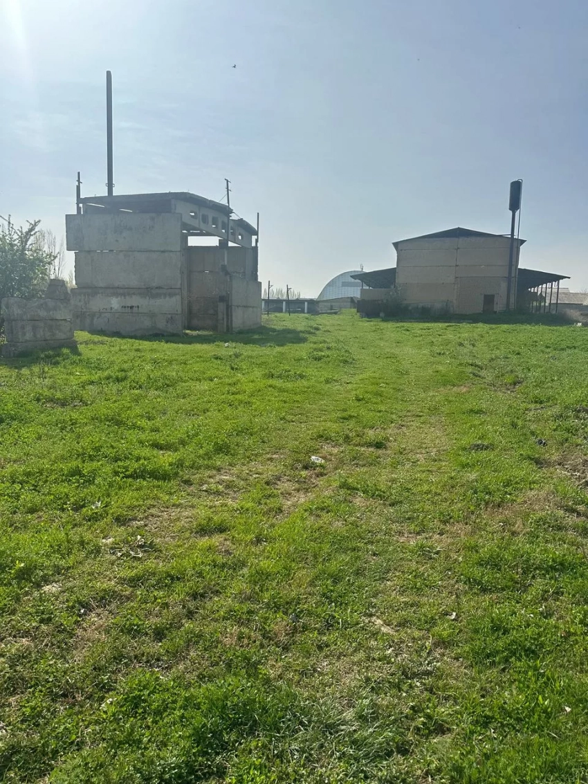 В Кара-Суйском районе государству возвращен вино-водочный завод