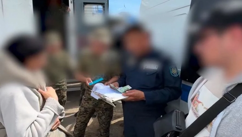 Кыргызстан экстрадировал в Казахстан подозреваемую в мошенничестве с банковскими счетами на сумму $450,8 тысяч