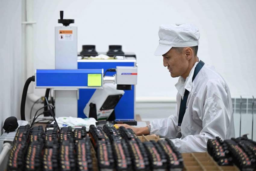 Продукцию запущенного завода Hytera в Кыргызстане будут закупать ряд госорганов