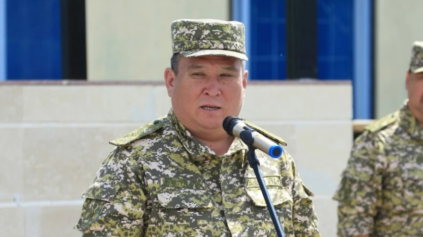 Президент отстранил начальника Генштаба ВС Кыргызстана