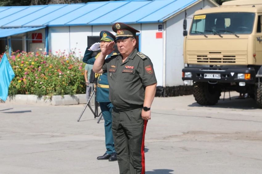 Начальник Генштаба ВС Кыргызстана Руслан Мукамбетов отстранен от должности