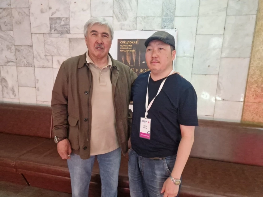 Фильм Тыная Ибрагимова "Айыл у дороги" на форуме "Умут" потряс зрителей