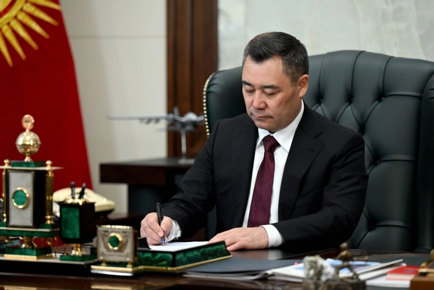 Садыр Жапаров подписал закон о цифровом соме