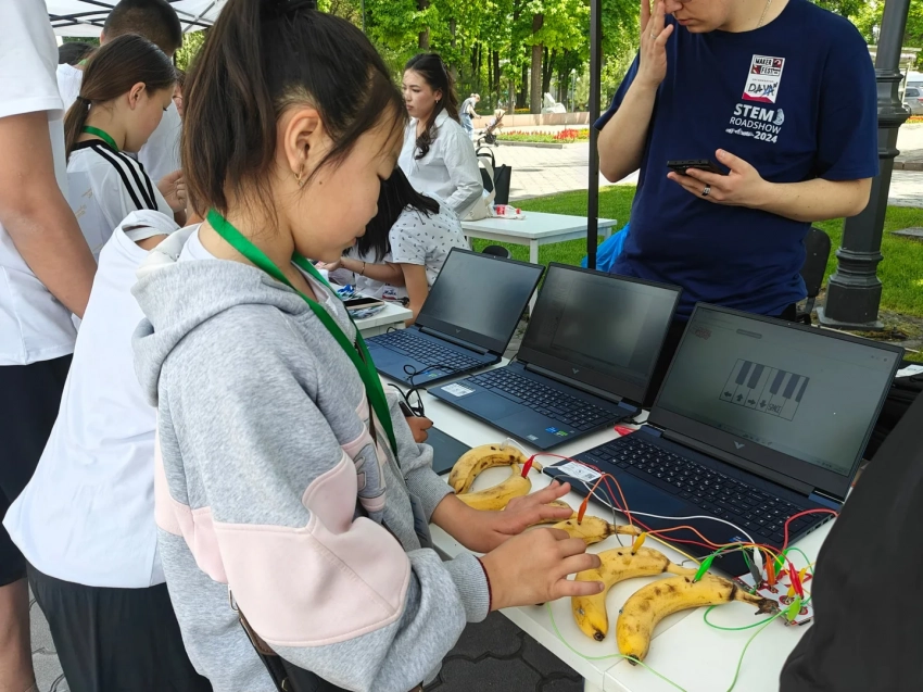 От дронов до велогенераторов: чем удивил Bishkek Maker Fest 2025
