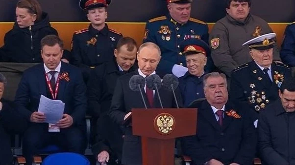 Путин: Россия чтит День Победы и не допустит искажения истории