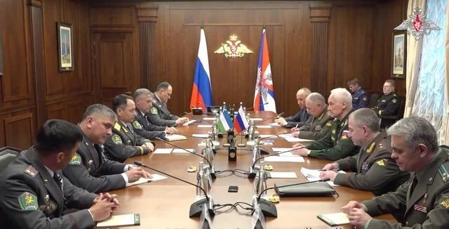 Россия и Узбекистан подписали план стратегического партнерства в военной сфере до 2030 года