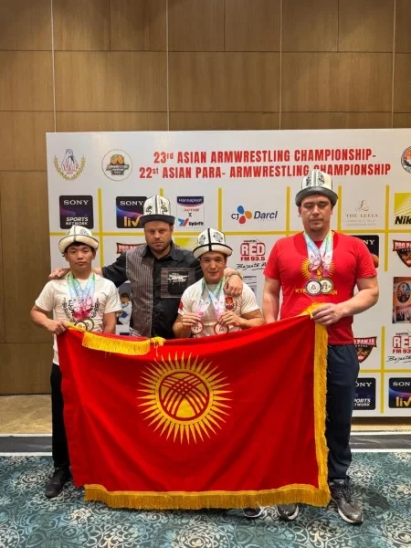 Кыргызстанские параармрестлеры завоевали медали на чемпионате Азии в Индии