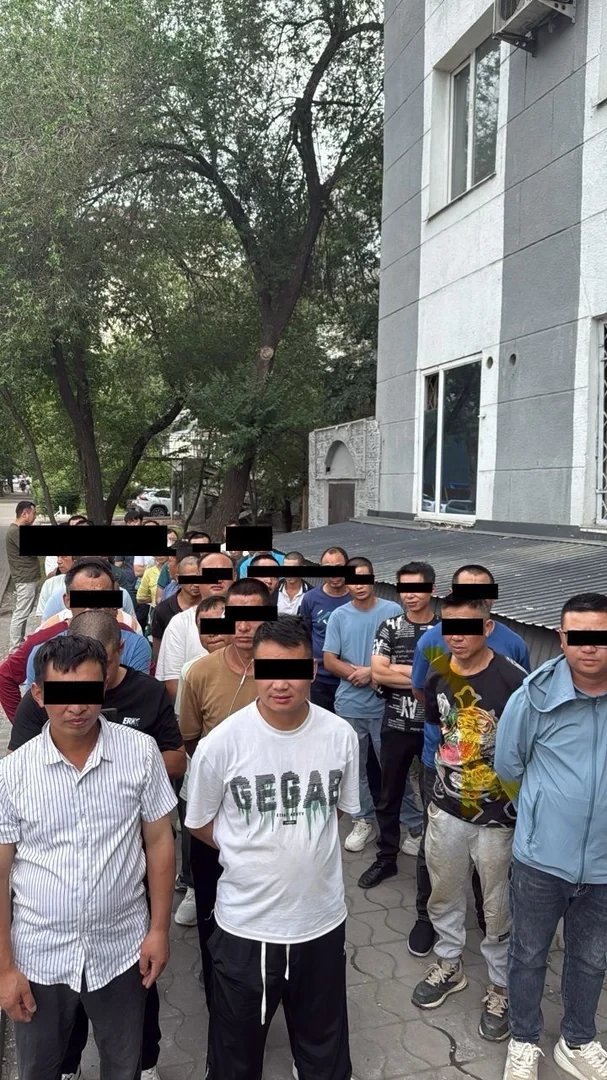 В Бишкеке пресекли нелегальный миграционный канал, через который трудоустроили 39 китайцев