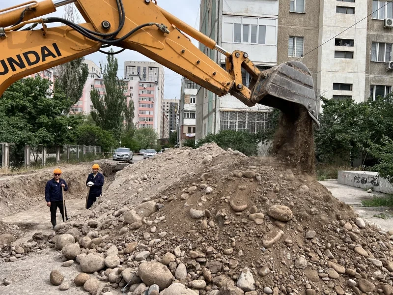 В Бишкеке ремонтируют теплосети к ОЗП