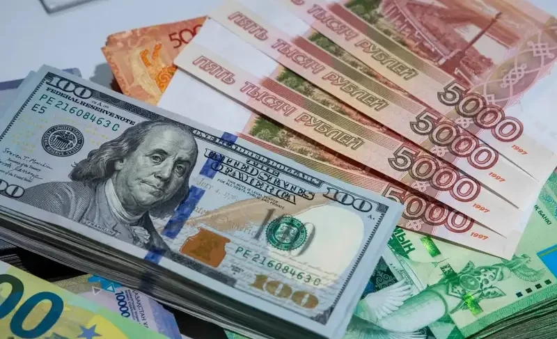 Доллар стабилен, евро подорожал – курс валют на 20 мая
