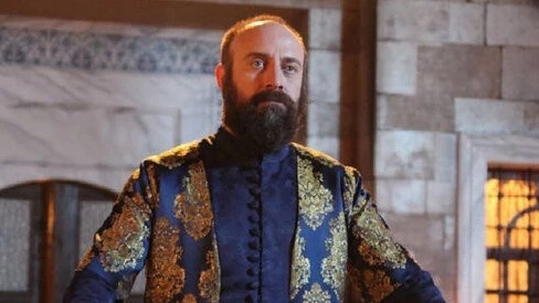 Исполнителя роли султана Сулеймана в сериале «Великолепный век» отправили в тюрьму