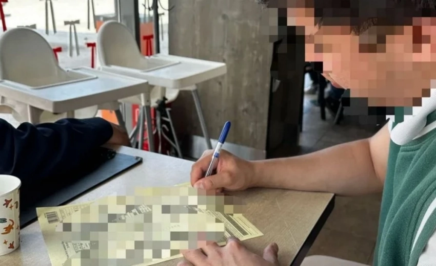 В Бишкеке сточные воды из KFC попали на улицу. Виновных оштрафовали